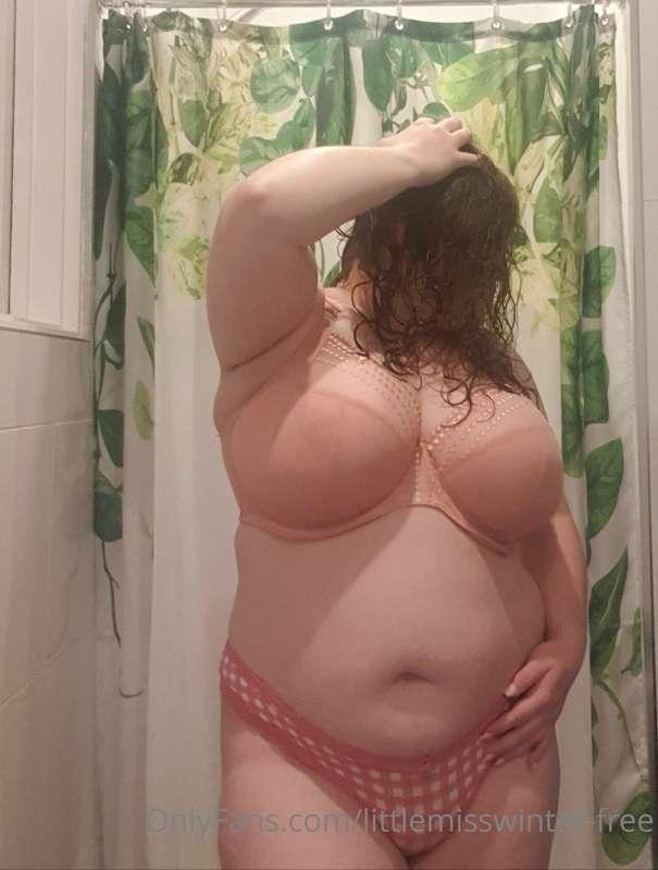 It's my Birthday today!

Don't forget to show me some love a..