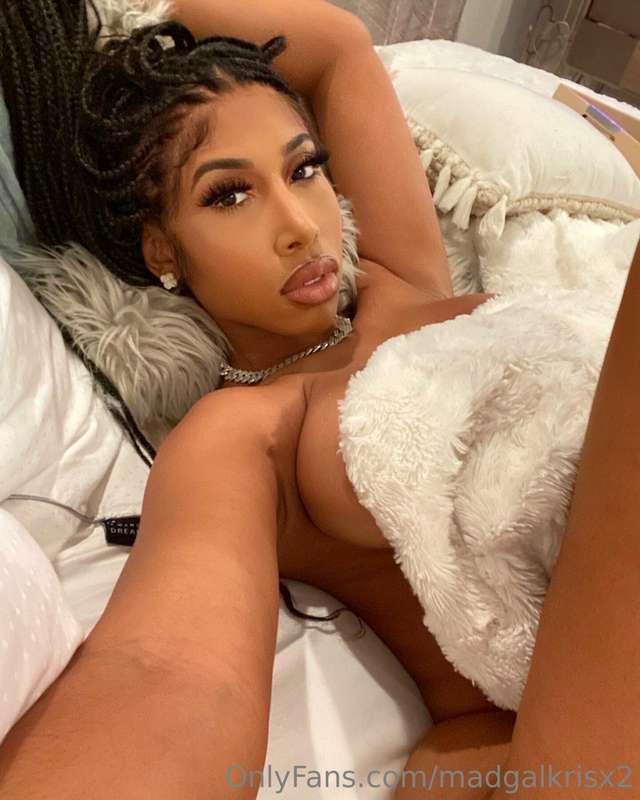 Shall we do something fun!?🤤🥵