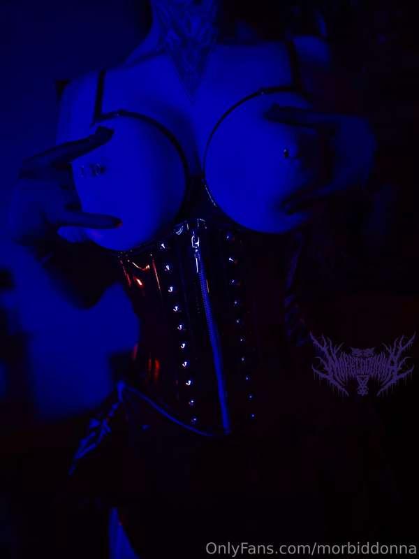 morbiddonna image #2