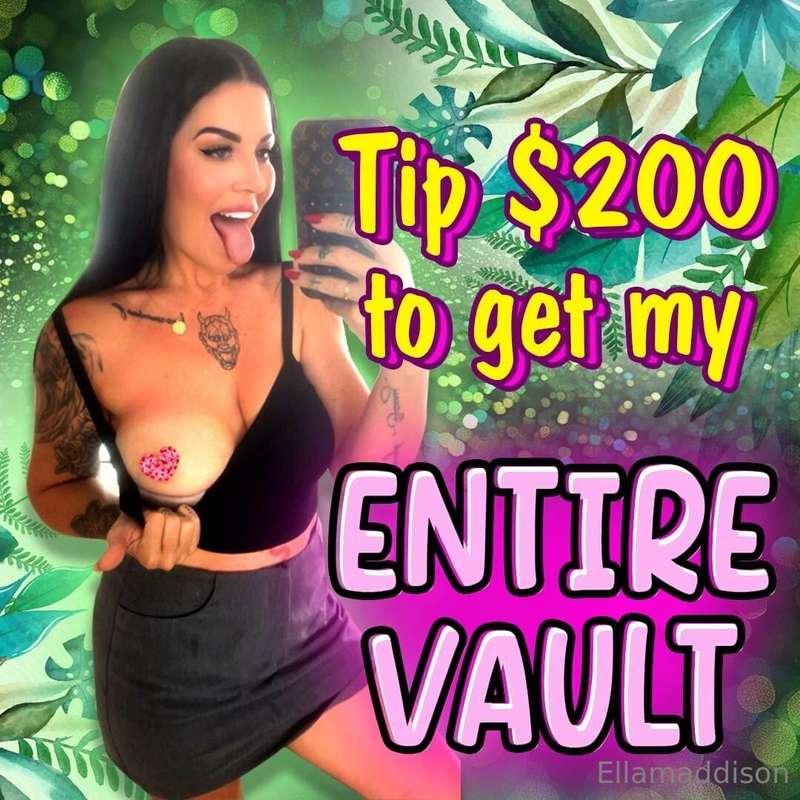 🚨 FLASH SALE ALERT 🚨🔥 Get EVERYTHING from my entire OnlyFans..