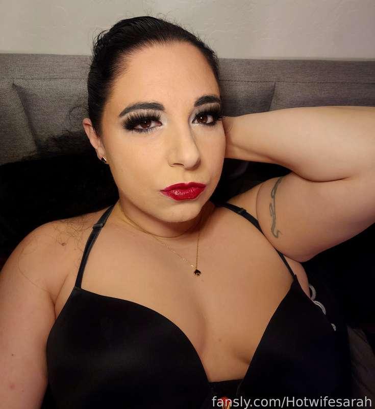 hotwifesarah image #6