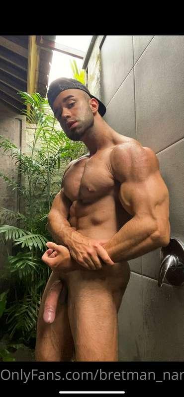 My biceps and cock🤤🍆