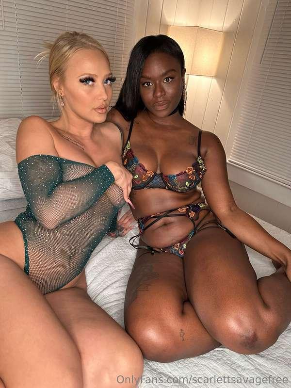 Dreamy babes ✨ @rainareadswell 