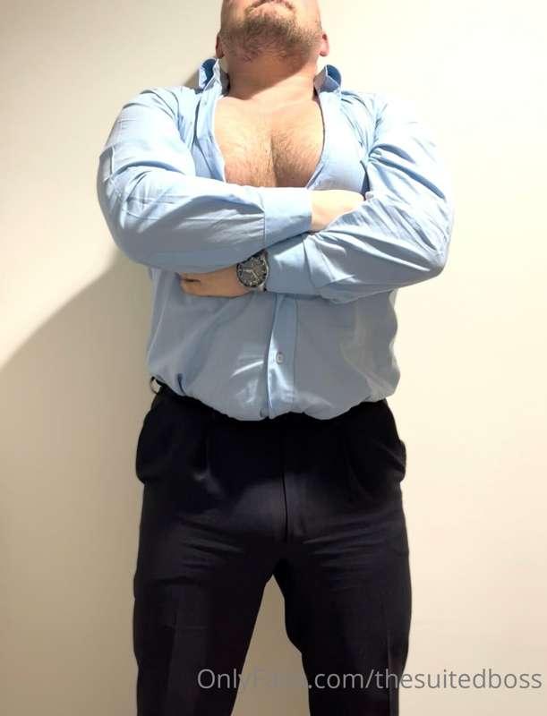 thesuitedboss image #0