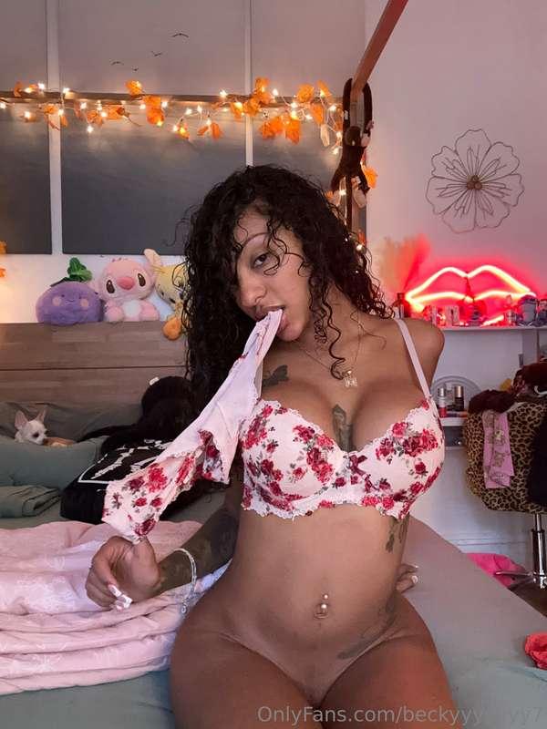 Wanna try my tasty panties 🤪💦