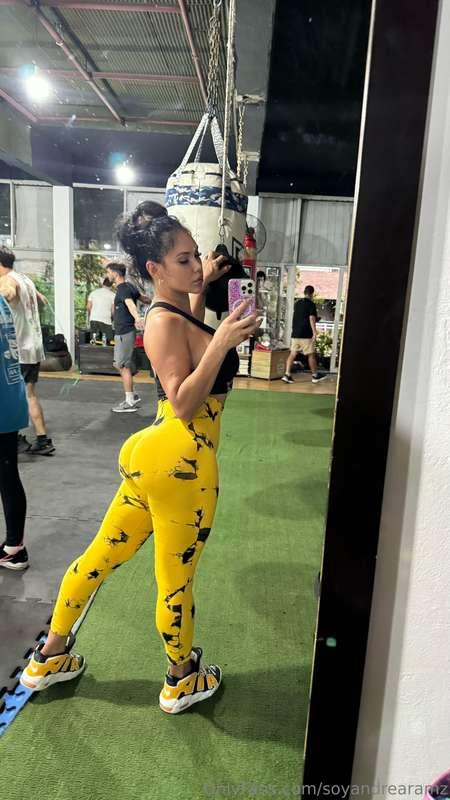Leg day! Are you coming? 🥵😈
