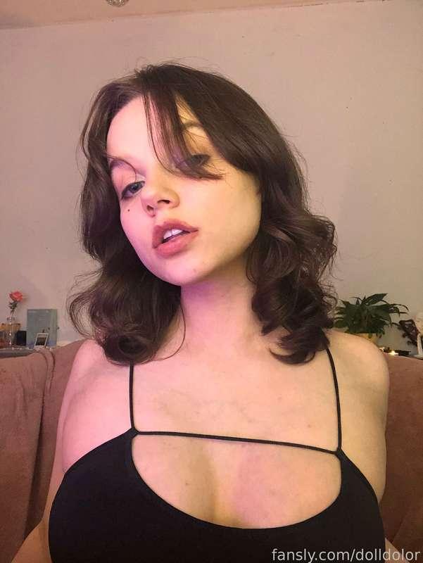 What are you thinking looking at me?👉👈
 
#babyface #young #amateur #daddysgirl #chubby #boobs #gfe #bigboobs #kawaii #bigtits