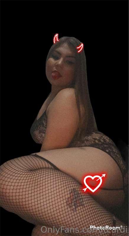 Hmu if you want the good good. I have new content w/ a guy, ..
