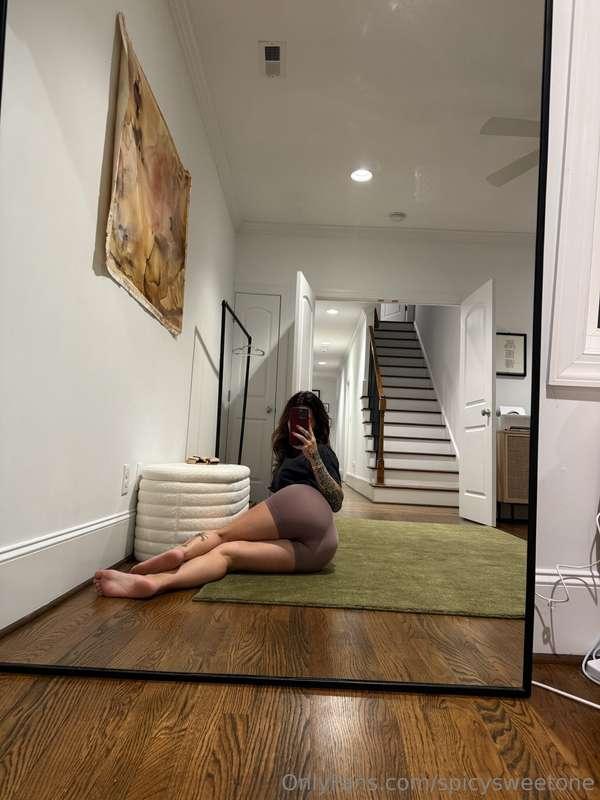 caught you stairing 👀