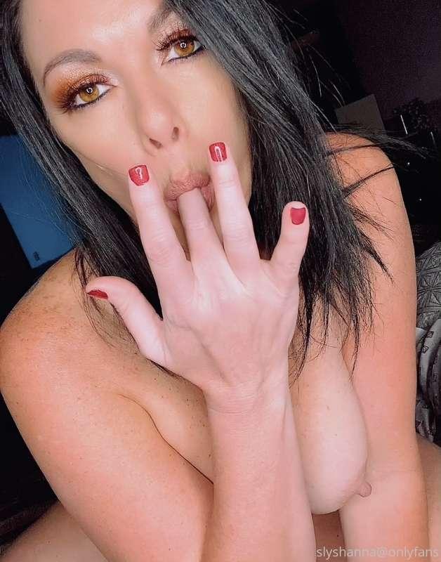 Can I have a little taste? 👅
