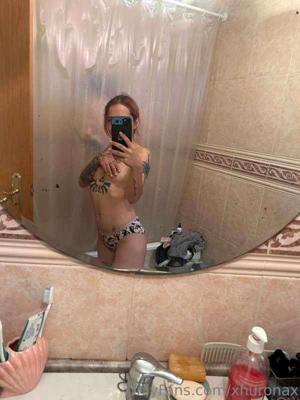 Nina se está duchando detrás 😌 tal vez se tuerce la tarde (?..