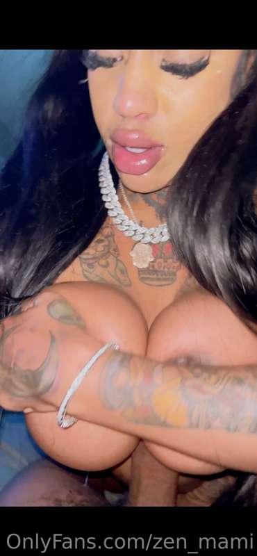 Titty fuck video ☺️🍑 6$