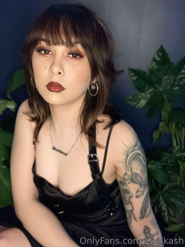 Little snap shot from a shoot I done yesterday!⛓️⚖️🖤 
What a..