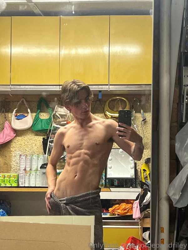 Should I Drop The Towel 😉