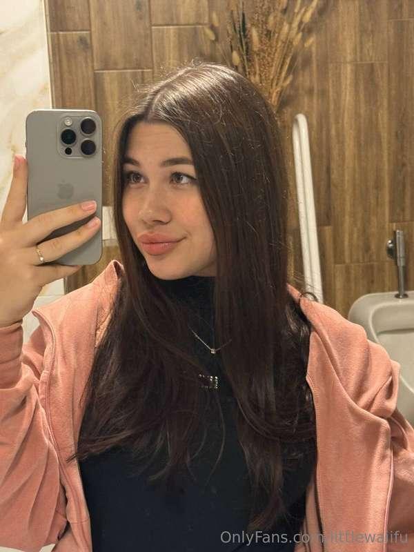 trying to put a smile on your face💖 to make your day better👉..