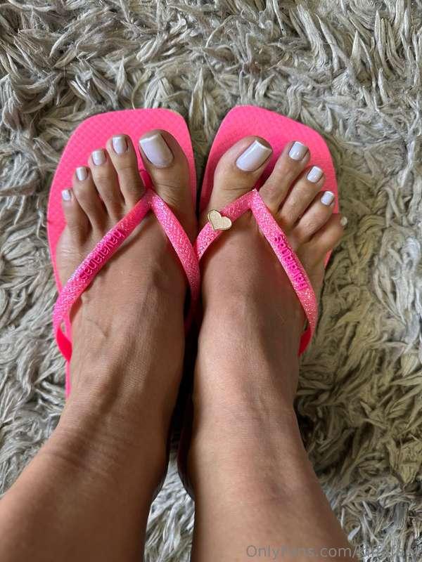 I know you love my french nails and long toes 