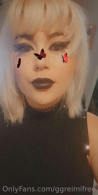 1 of these is not like the other