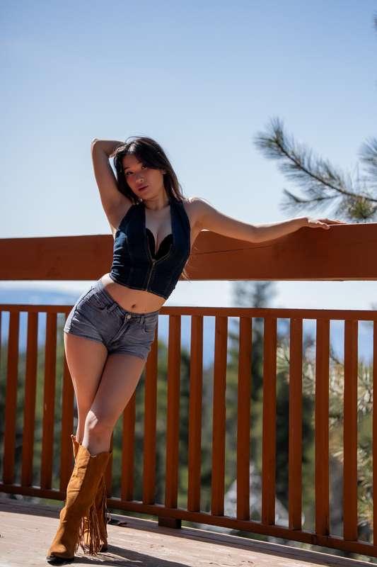 DM me your favorite body part on my VIP page ;) onlyfans.com..