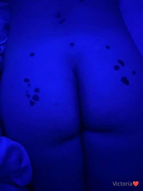 A little wax for a good girl...