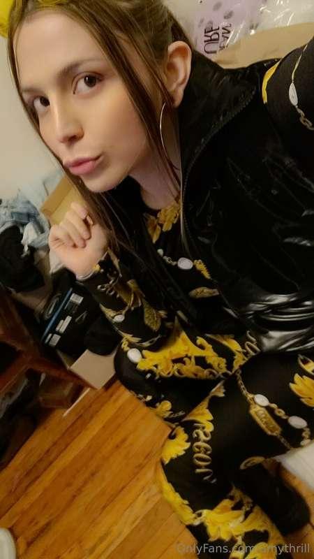 Hey lovlies sorry I been absent promise I'll be back soon💋❤️..