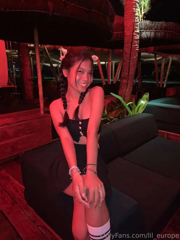 Be honest… Would you take me on a date if I looked at you li..