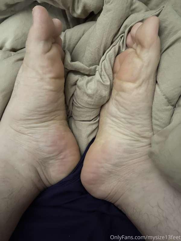 Post shower foot pics
