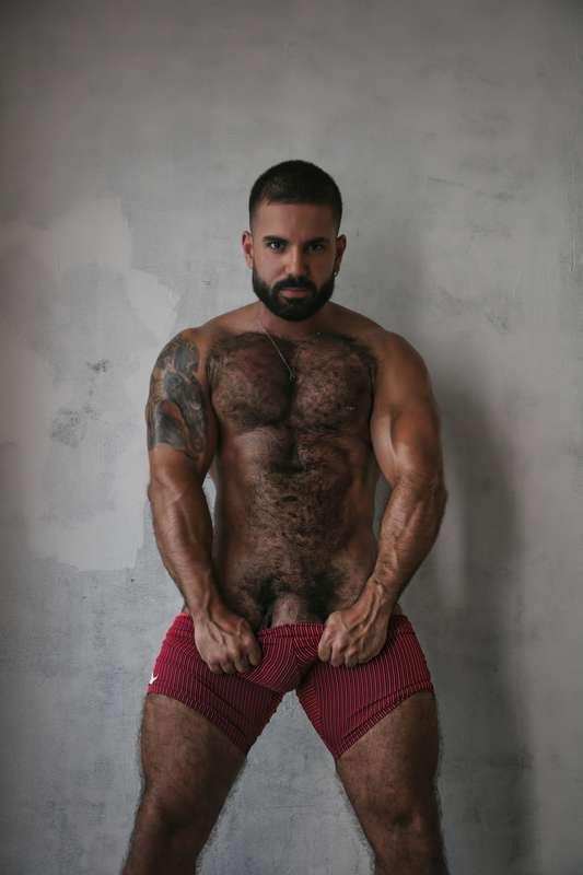 The new shooting with @andorleclair is here 🥵👏