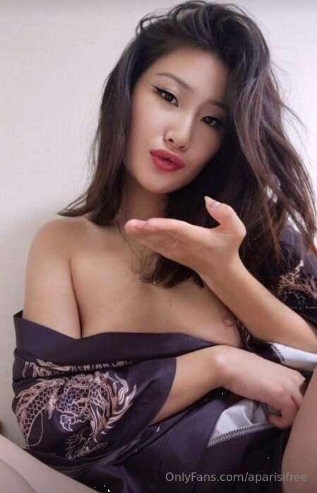 Take a look at my asian pussy @jandiasia #advertising