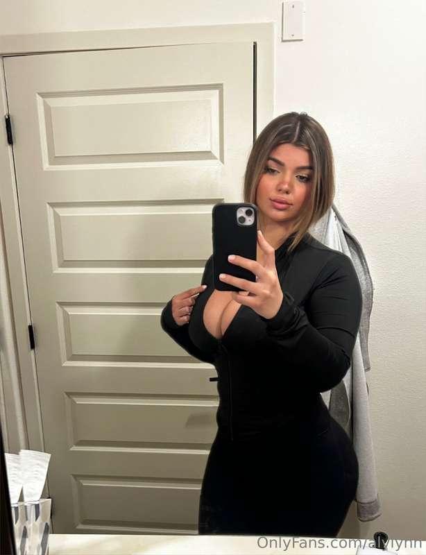 It's almost the month of LOVE, so I'm giving you guys anothe..