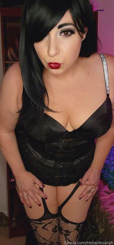 hotwifesarah image #7