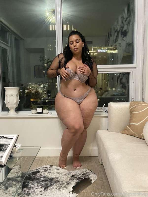 Unlock this full "WINDOW TITTIES" album in your DMs full of ..