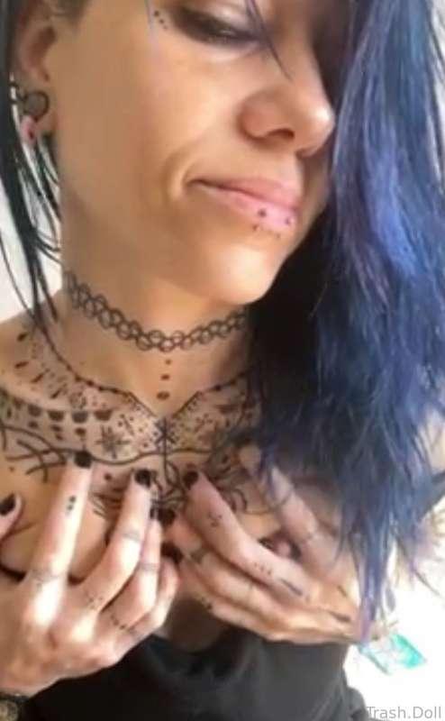 trashdoll image #1