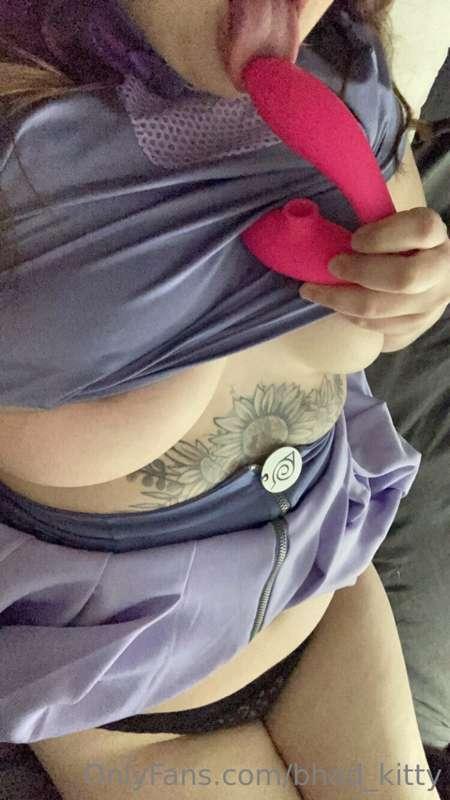 Cum play senpai 🥵