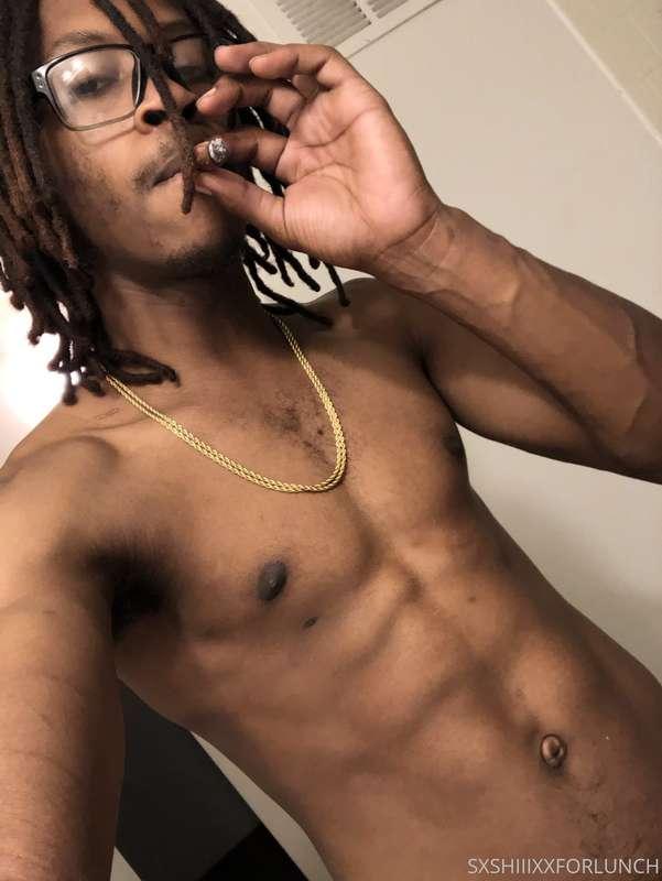 Sometimes I really be wishing I had help😔 Cum see what I mea..
