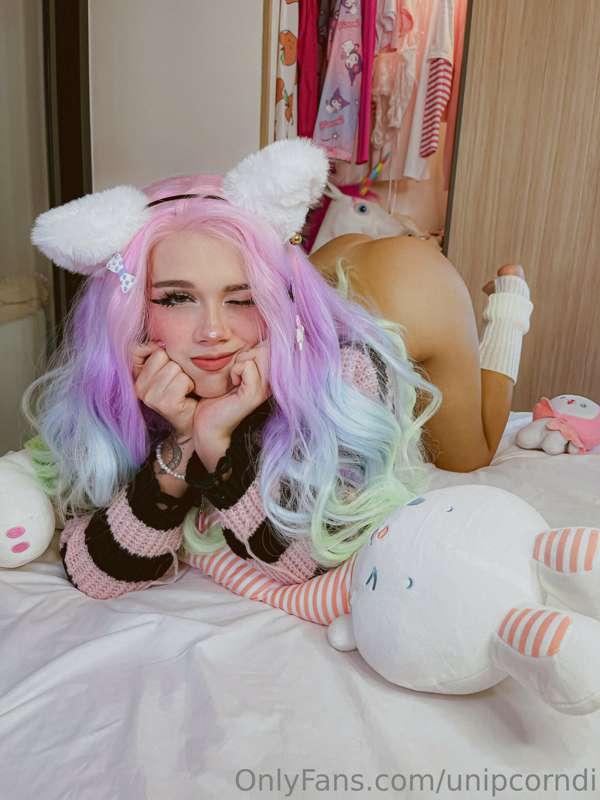 i love my room's vibe, it's so nice and you can do whatever ..