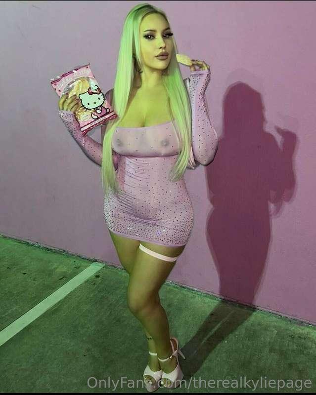 I'm wearing this outfit for drinks tonight. Any thoughts on ..
