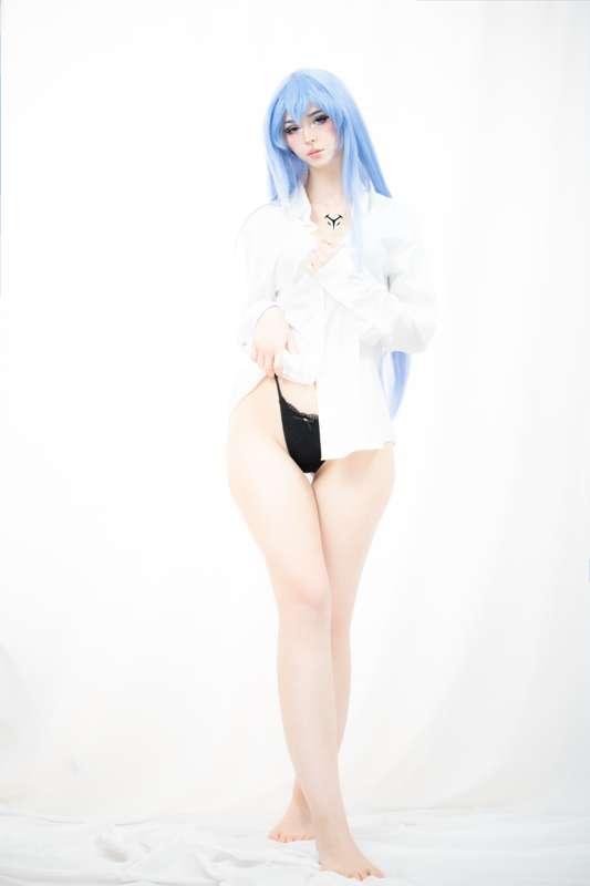 Do you want to see me remove those panties ? (,,◕　⋏　◕,,)
