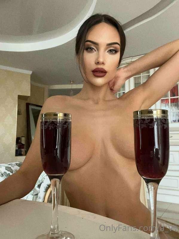 Ohhh...sexy 😏🥂
