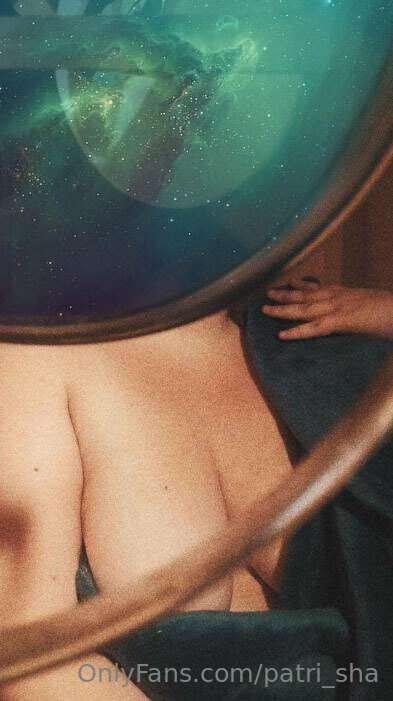 🛸