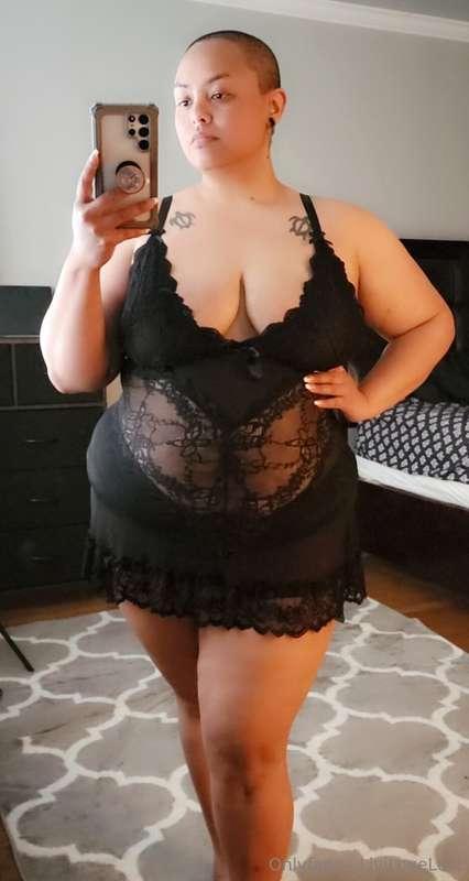 I had to buy another babydoll but in black. It's so comfy!  ..