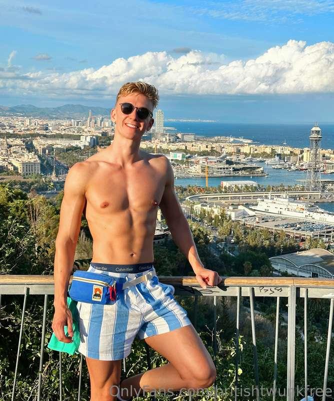 Having a great time in Barcelona, making lots of amazing con..