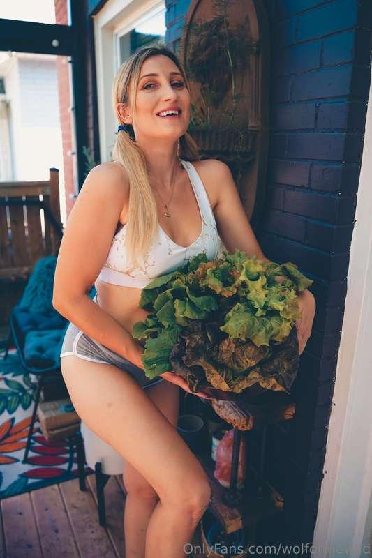 This lettuce isn't the only thing looking good enough to eat..