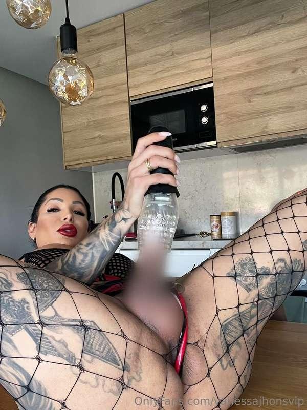 Let’s pretend it’s just the two of us tonight. 🌙