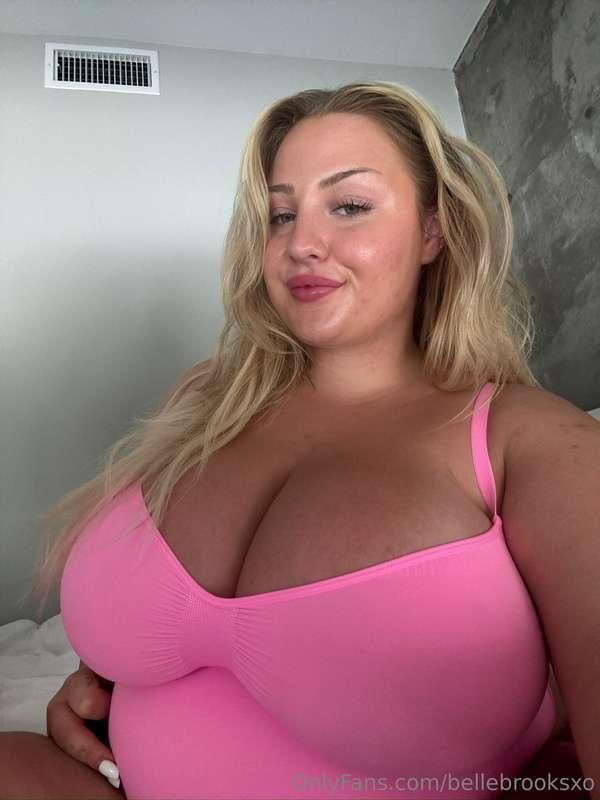 Hey loves 💕 What are you up to this Valentines? 💘