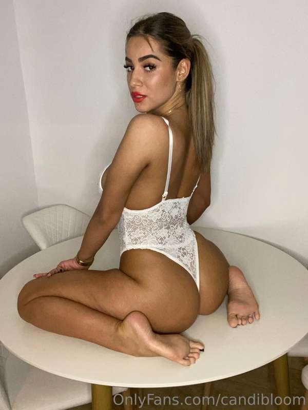 Hey babe, are you coming tonight? Let me know in DM😜