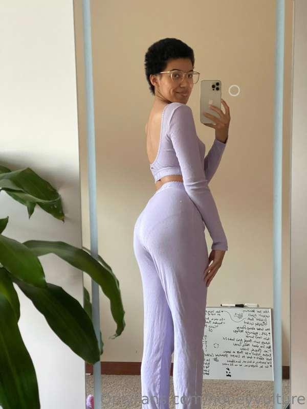 Are panty lines sexy, or a fashion faux pas?