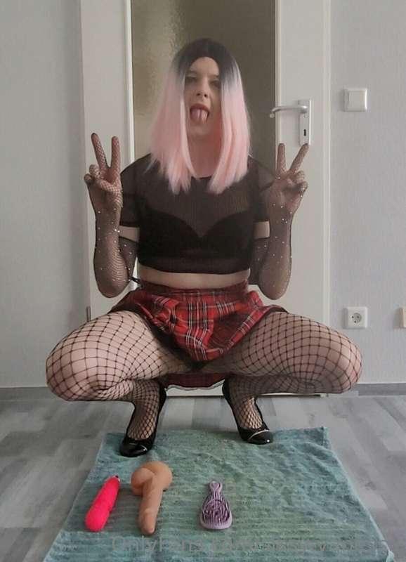sissy-vanessa image #0