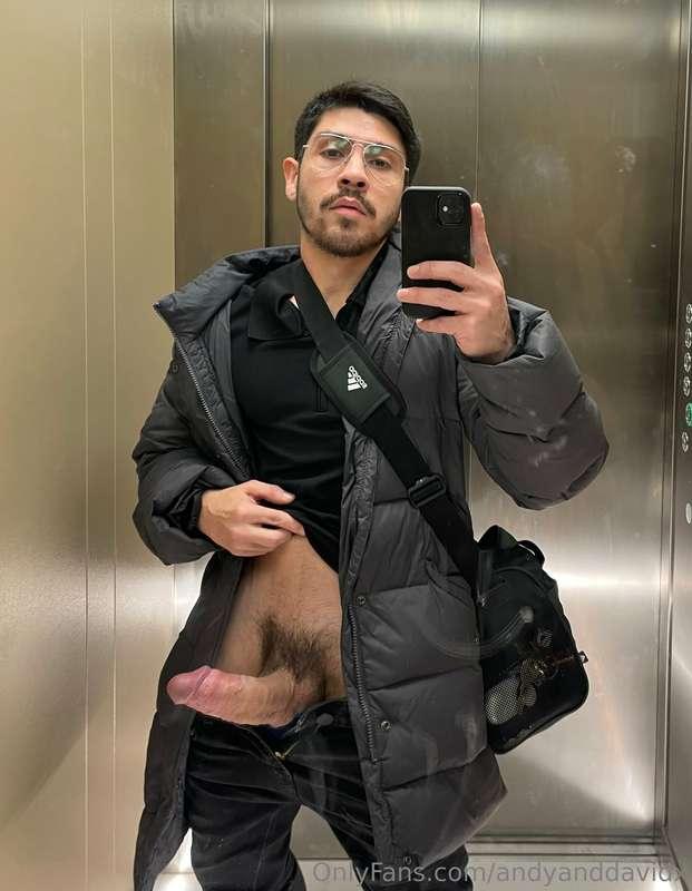 what floor are you going to? 🫢