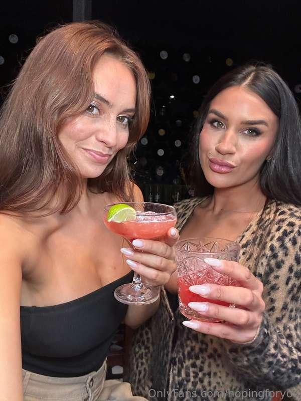 Cheers to a new week 🥂I’m going to send you a video of the 2..