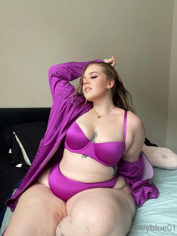 Buy me dinner🥰
Anyone who donates at least $12 to my fundrai..